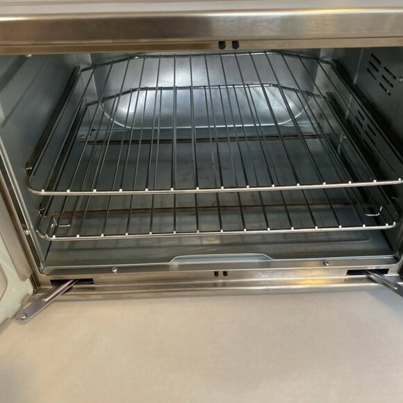 Oster Extra Large Single Pull French Door Silver Turbo Convection Toaster Oven - Picture 4 of 9